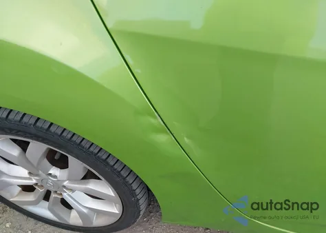 2012 Hyundai Veloster Base W/Black z USA, uszkodzony, nr VIN KMHTC6AD5CU027552